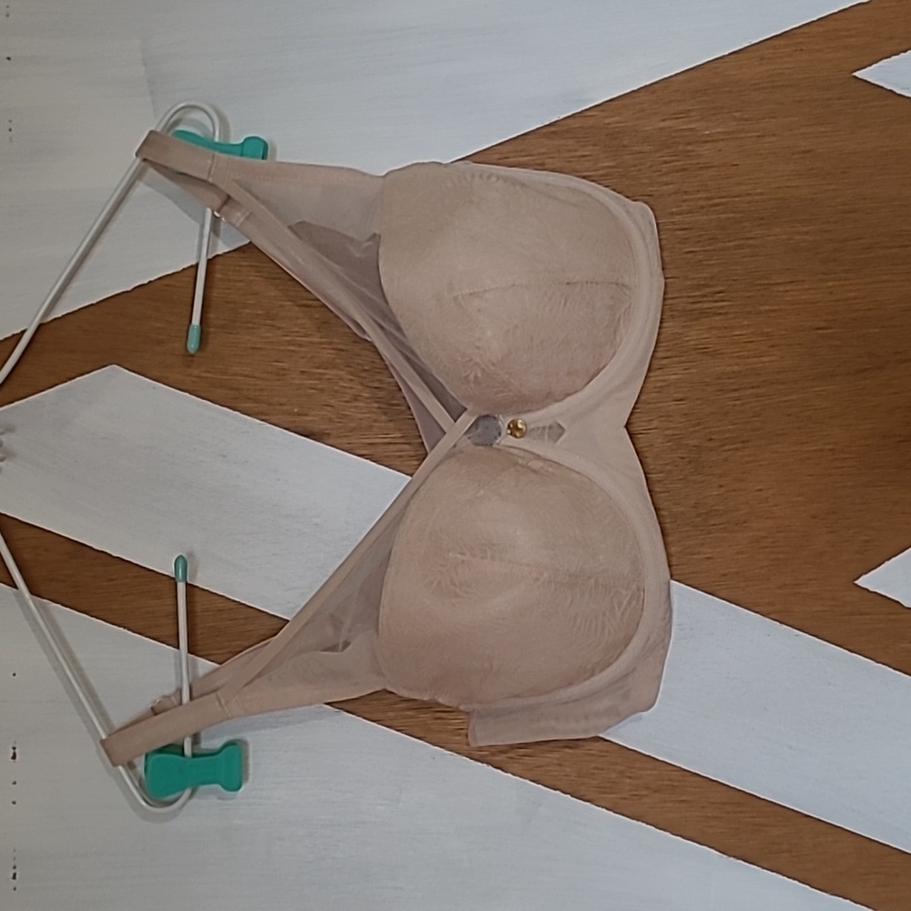 Understance Champagne Bra 34 DD